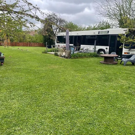Terminusbus Camping Crevecoeur-le-Grand