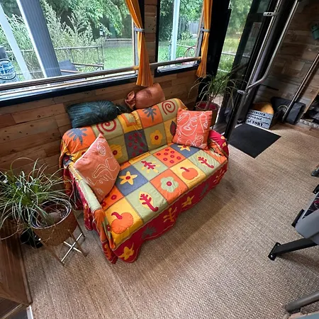 Terminusbus Kemping Crevecoeur-le-Grand