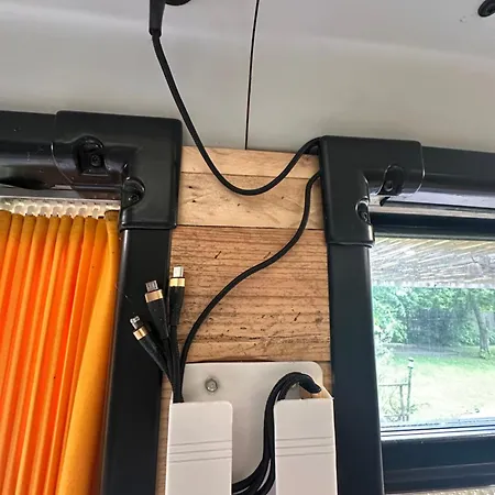 Terminusbus Camping Crevecoeur-le-Grand